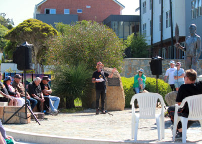 20260307 Reflection 3 Mokare Statue_7963